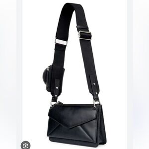 NWT $375 WE-AR4 Envelope Crossbody Bag Black Leather